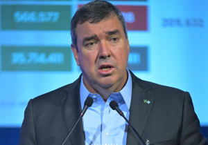 Riedel lidera corrida ao governo de MS, aponta Paraná Pesquisas.