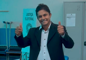 Celso Abrantes, candidato do PSD, vence eleição para prefeito dos Bandeirantes.